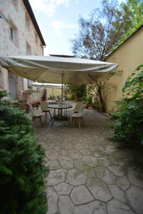 Gala - Guesthouse Oradea Exterior foto