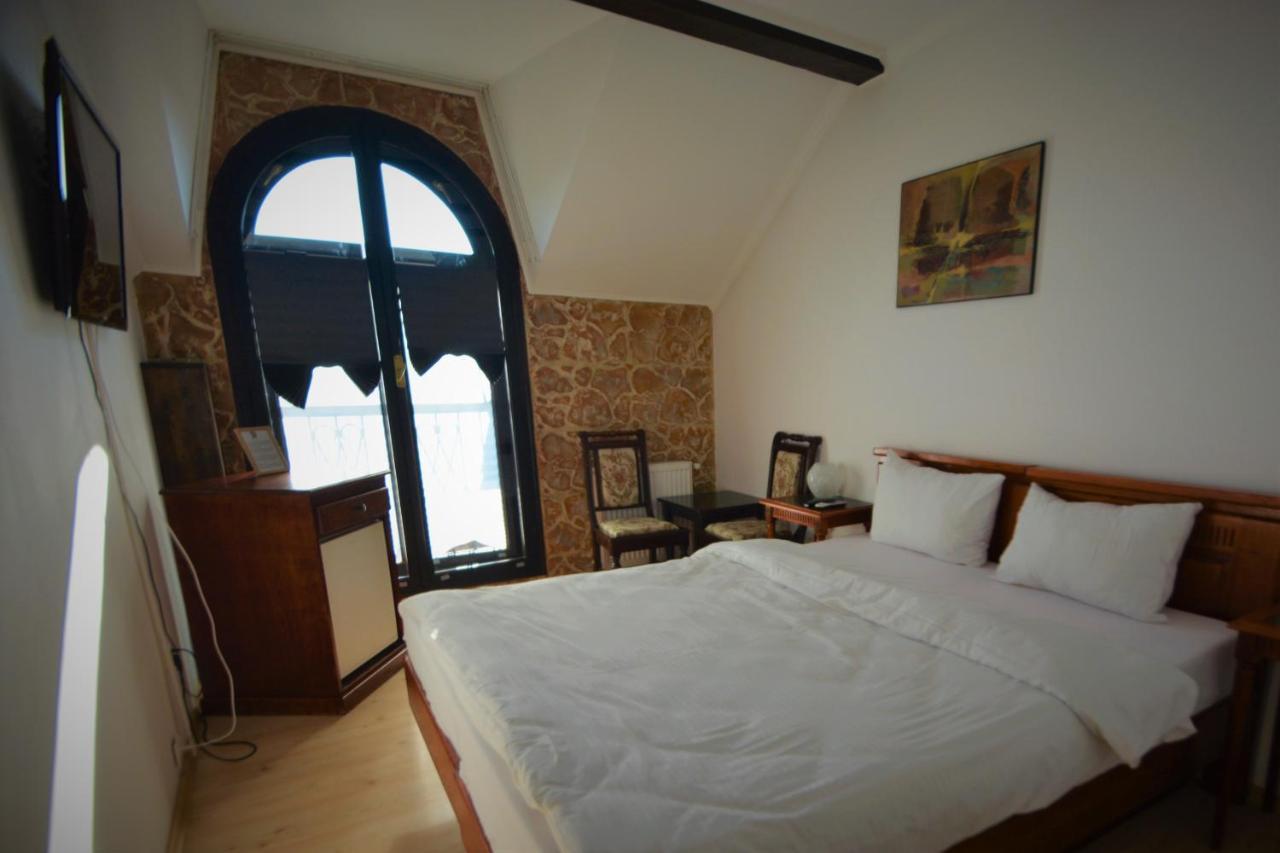 Gala - Guesthouse Oradea Exterior foto